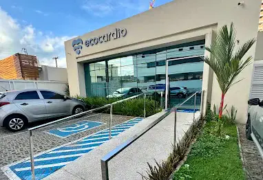 Fachada da Clínica Ecocardio no Tambauzinho, em João Pessoa, com rampa de acesso